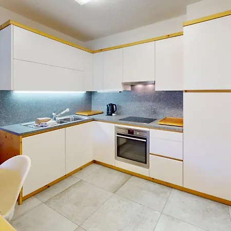 Ludains 4 St. Moritz